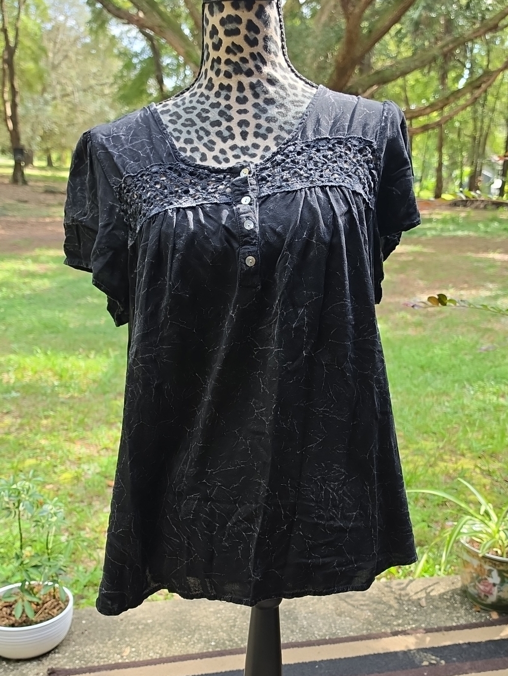 ONE WORLD Black Short-Sleeve Crochet Yoke Button-Front Top